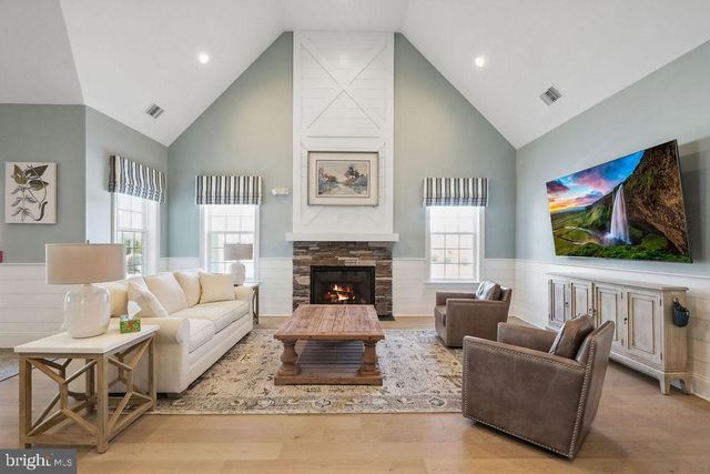 3785 DORCHESTER DR, Williamstown, NJ 08094