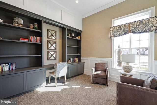 3785 DORCHESTER DR, Williamstown, NJ 08094