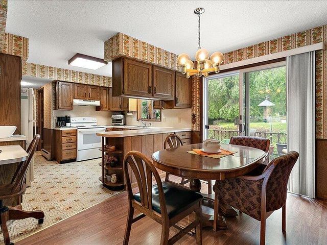 728 N Stewart Avenue, Fremont, MI 49412
