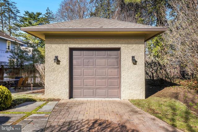 4201 MILITARY RD NW, Washington, DC 20015