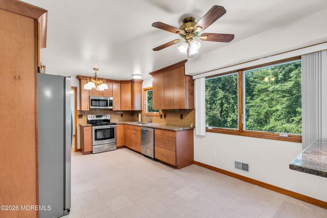 688 Fort Plains Road, Howell, NJ 07731