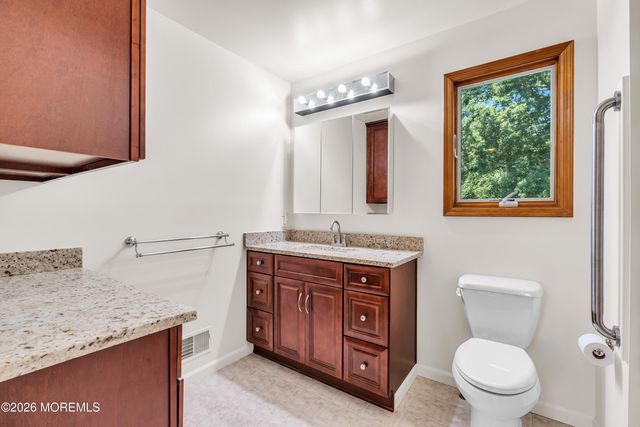 688 Fort Plains Road, Howell, NJ 07731