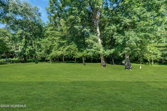 688 Fort Plains Road, Howell, NJ 07731