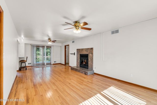 688 Fort Plains Road, Howell, NJ 07731