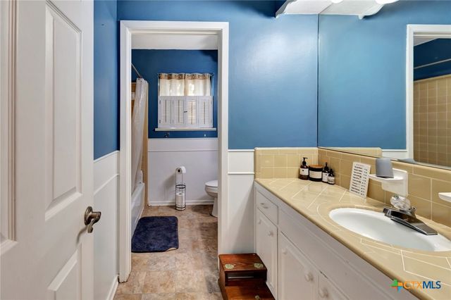 1407 Plantation Road, Victoria, TX 77904