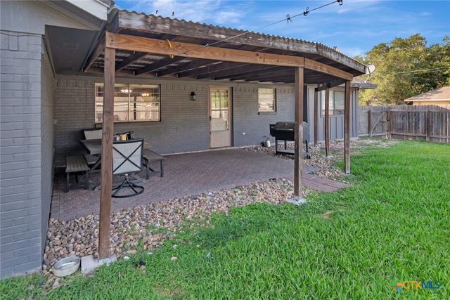 1407 Plantation Road, Victoria, TX 77904