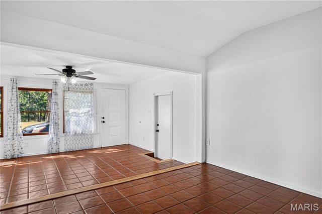 10904 Ridgecrest Drive, St Ann, MO 63074