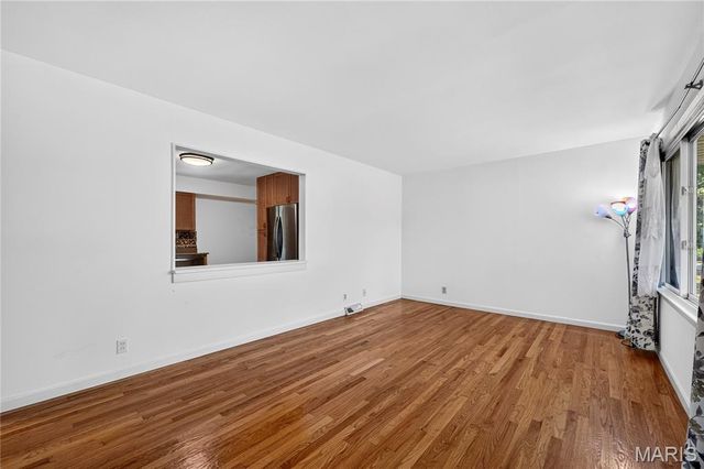 10904 Ridgecrest Drive, St Ann, MO 63074