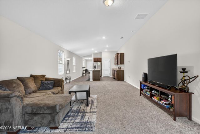 15679 STRAWBERRY ROAN Court, Jacksonville, FL 32234