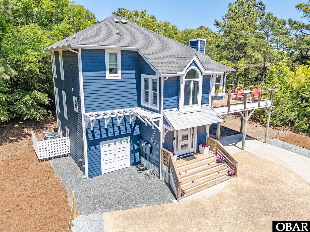 Image 4 of property listing at 137 Crooked Back Loop Lot #129, Southern Shores, NC 27949