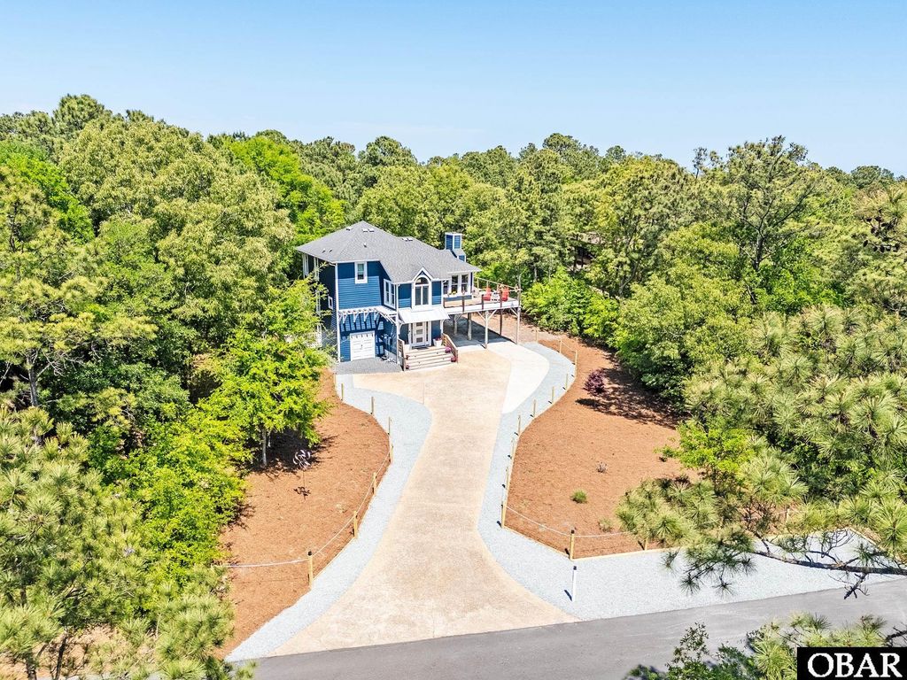 Image 8 of property listing at 137 Crooked Back Loop Lot #129, Southern Shores, NC 27949