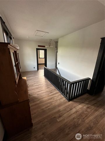 2535 Heckard Road, Raymond, WA 98577