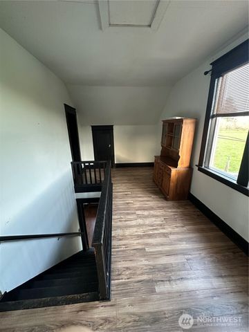 2535 Heckard Road, Raymond, WA 98577