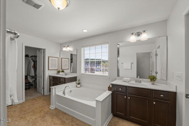 101 Martingale Drive, Holly Springs, NC 27540