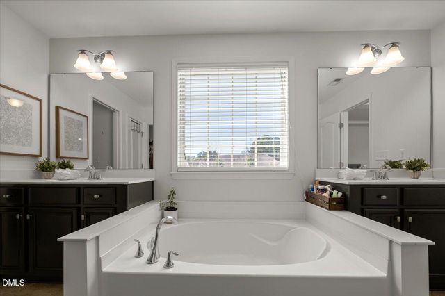 101 Martingale Drive, Holly Springs, NC 27540