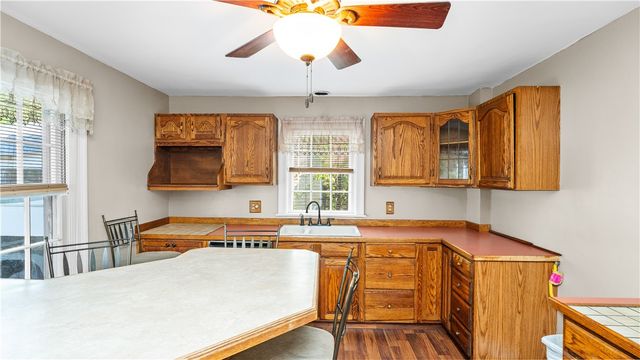 12 Fairview Avenue, Lincoln, RI 02865