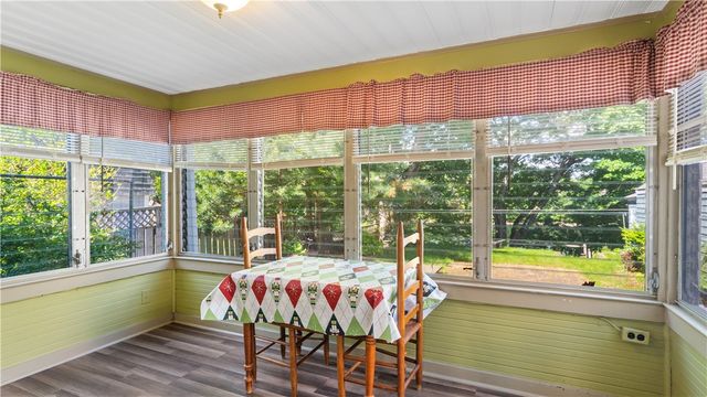 12 Fairview Avenue, Lincoln, RI 02865