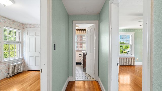 12 Fairview Avenue, Lincoln, RI 02865