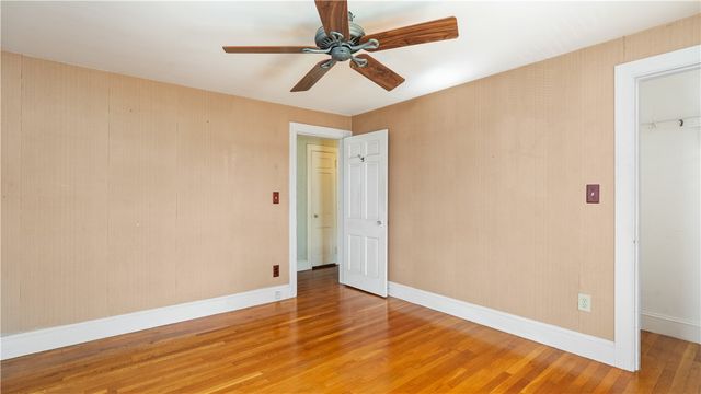 12 Fairview Avenue, Lincoln, RI 02865