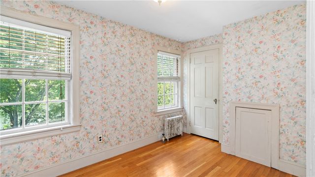 12 Fairview Avenue, Lincoln, RI 02865