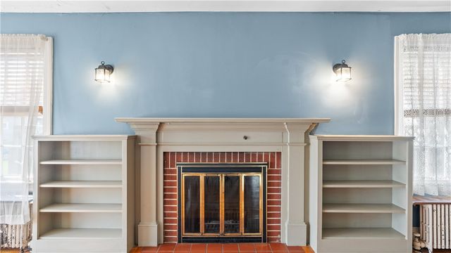 12 Fairview Avenue, Lincoln, RI 02865