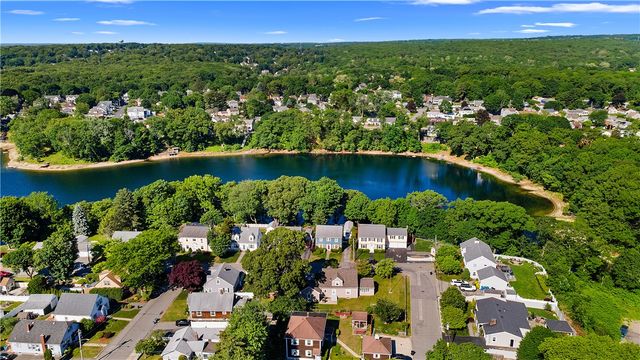 12 Fairview Avenue, Lincoln, RI 02865