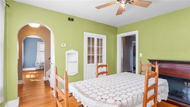 12 Fairview Avenue, Lincoln, RI 02865