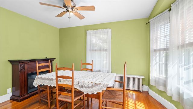 12 Fairview Avenue, Lincoln, RI 02865