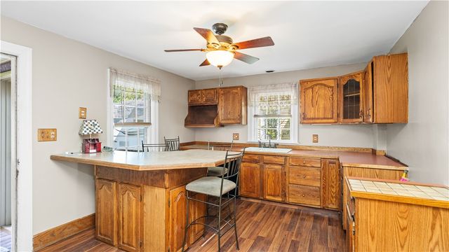 12 Fairview Avenue, Lincoln, RI 02865