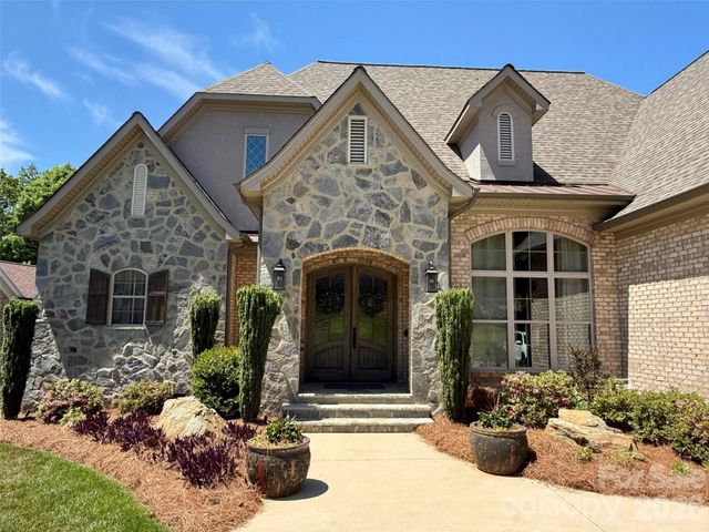 4025 Foxes Trail, Cramerton, NC 28032