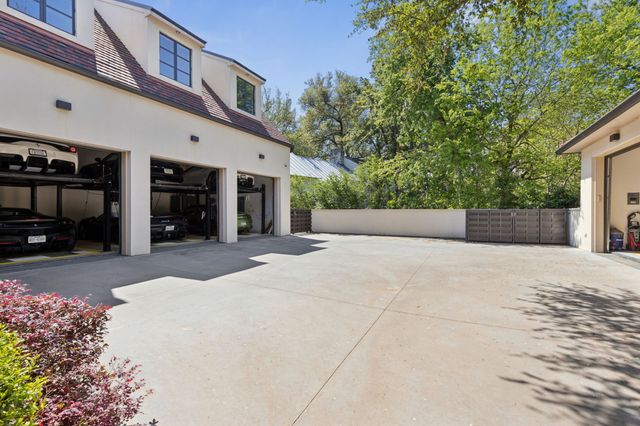 5020 Park Lane, Dallas, TX 75220