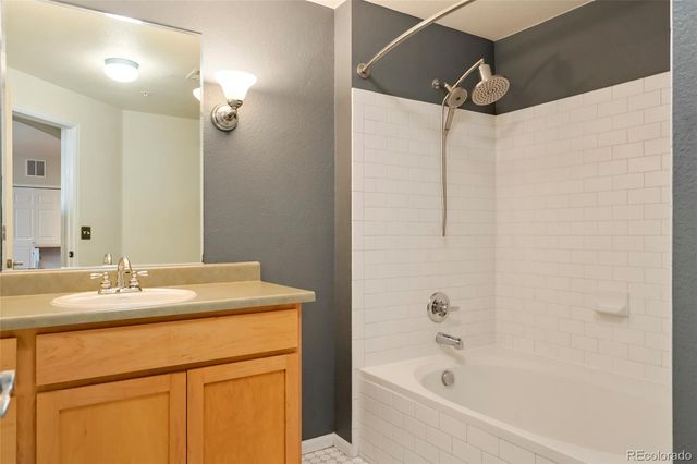 3852 S Dallas Street 8-205, Aurora, CO 80014