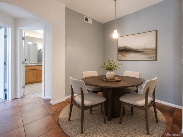3852 S Dallas Street 8-205, Aurora, CO 80014