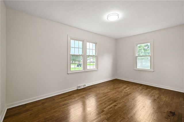 3032 Iowa Street, Leavenworth, KS 66048