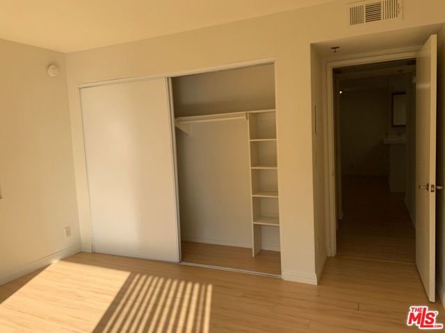 420 S Harvard Boulevard 101, Los Angeles, CA 90020