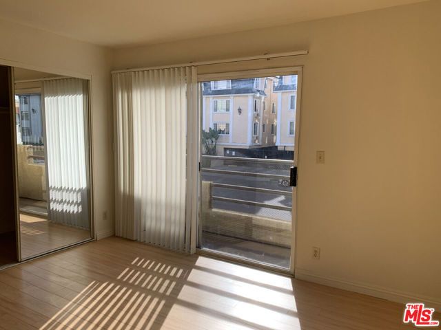 420 S Harvard Boulevard 101, Los Angeles, CA 90020