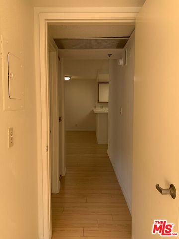 420 S Harvard Boulevard 101, Los Angeles, CA 90020