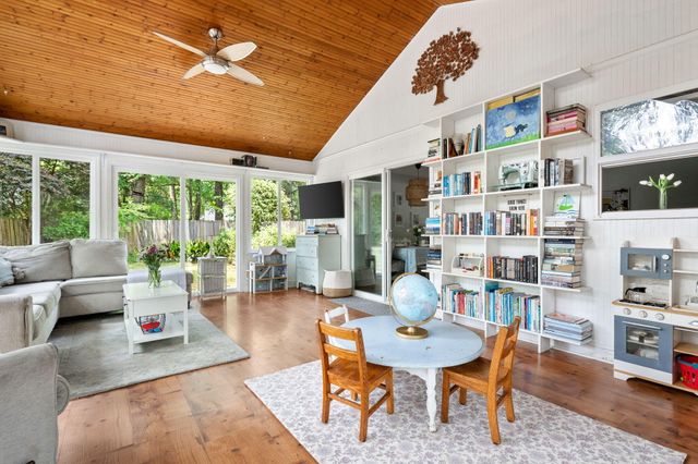 738 Boyce Court, Charleston, SC 29412