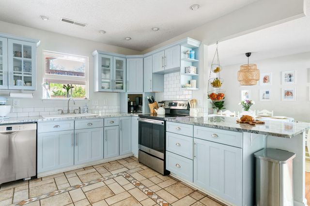 738 Boyce Court, Charleston, SC 29412