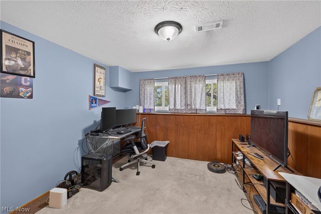 5415 Amherst Drive, Parma, OH 44129