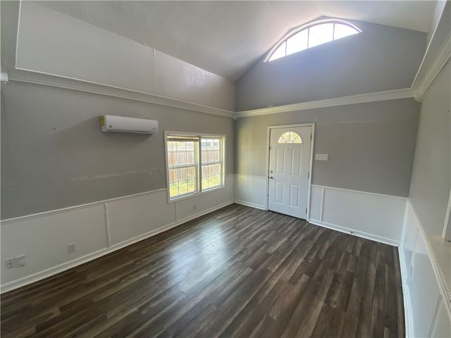 4026 Zapata St, Corpus Christi, TX 78405