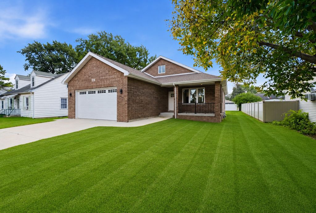 6939 W 95th Place, Oak Lawn, IL 60453 — photo 2