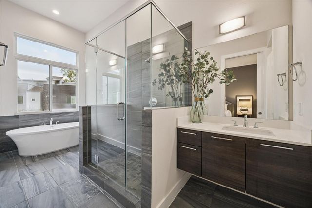 2715 St Emanuel Street, Houston, TX 77004