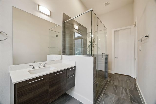 2715 St Emanuel Street, Houston, TX 77004