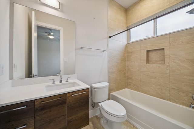 2715 St Emanuel Street, Houston, TX 77004