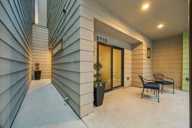 2715 St Emanuel Street, Houston, TX 77004