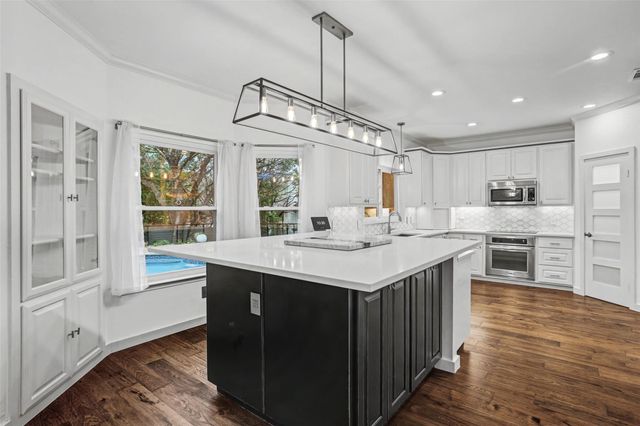 9003 Clithea CV, Austin, TX 78759