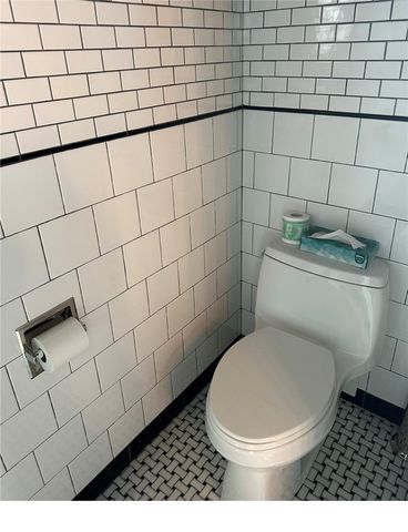 225 Putnam Pike Pike, Johnston, RI 02919