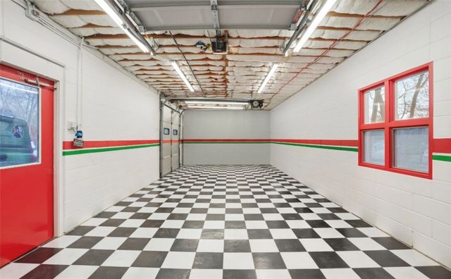 225 Putnam Pike Pike, Johnston, RI 02919