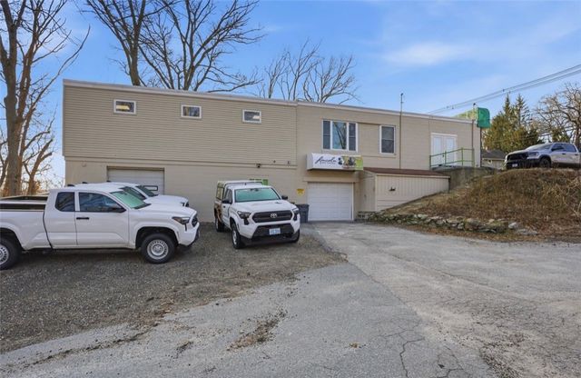 225 Putnam Pike Pike, Johnston, RI 02919